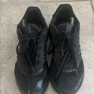 Adidas Black 7.5 Women's Athletic Shoes